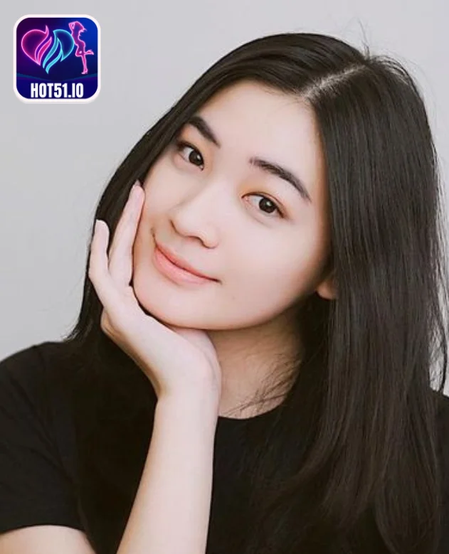 Patricia Devina Dextra-Hot51